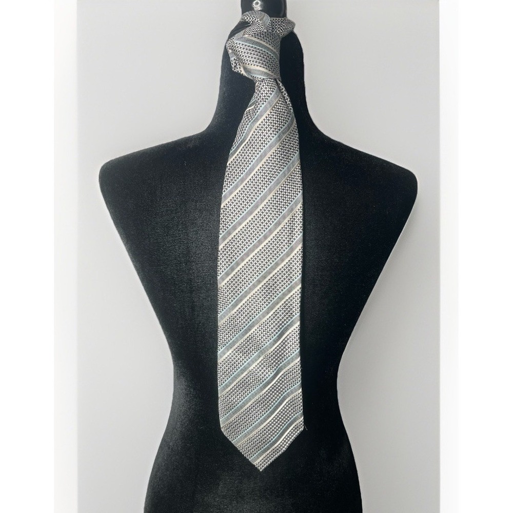 Giorgio Armani Tie Men's 100% Silk Necktie Handmade In Italy‎ Striped